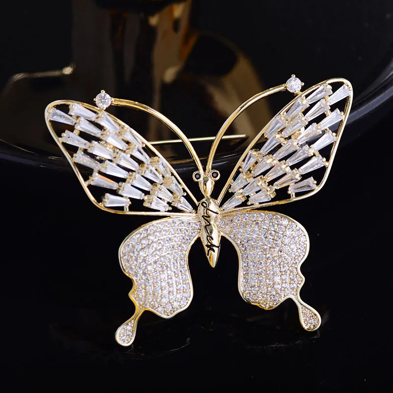 Spilla a farfalla carina Spille eleganti corpetto Matrimonio Gioielli di marca di lusso 2021 Accessori spille con zirconi cubici