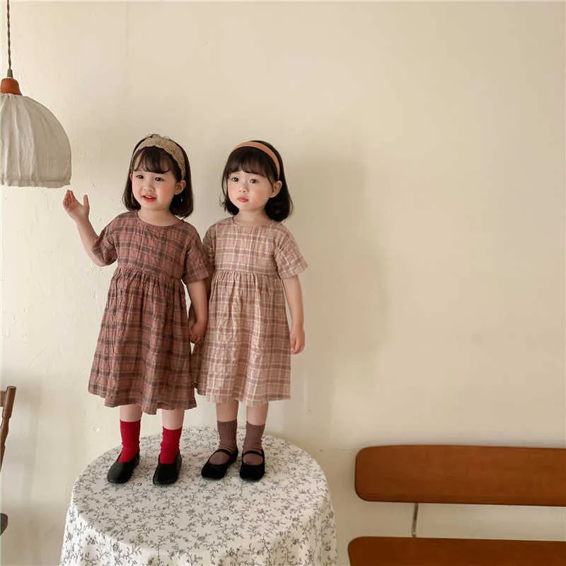 Zomer schattig katoen linnen lange jurk Koreaanse stijl plaid korte mouw jurken voor meisjes losse casual kinderkleding 210615