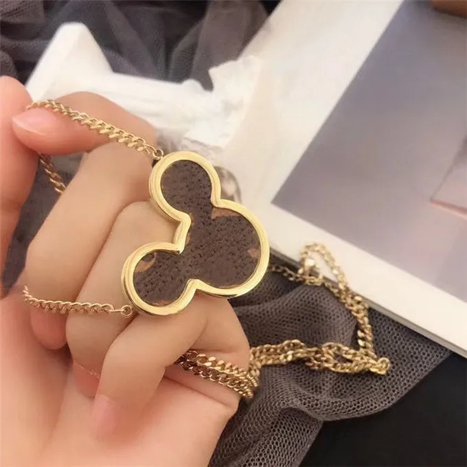 2021 Pendentif Collier Rétro Classique Mode Bracelet Colliers Anneaux Costume Homme Femme Unisexe Chaîne Bracelets Bague Jewelry8205830