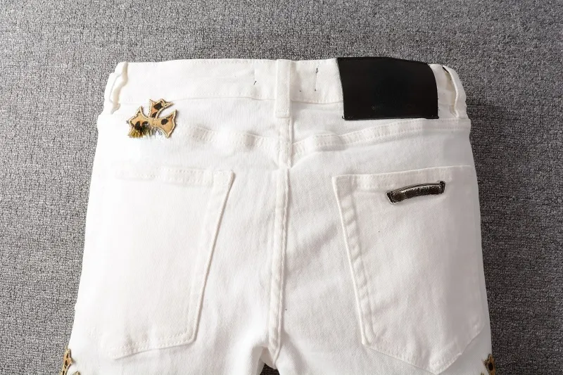 Męskie dżinsy motocyklowe motocyklowy rock chuda szczupła rozbita dziura Modne hafty dżinsowe spodnie