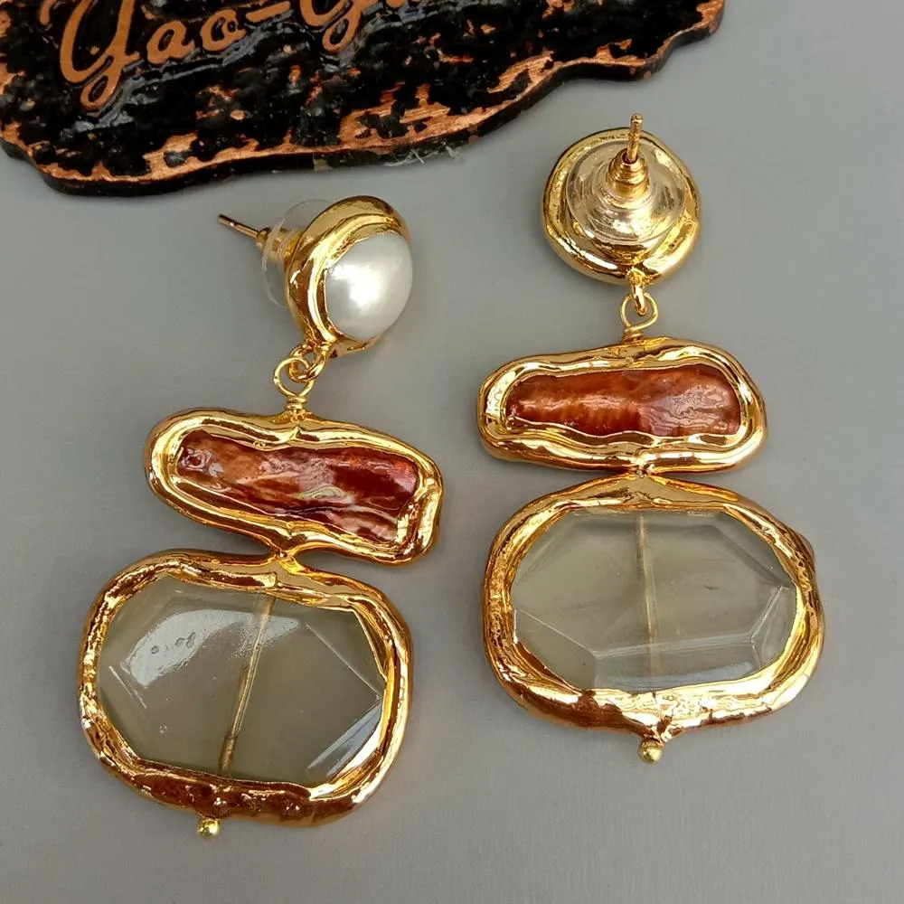 Orecchini a bottone con bordo riempito in oro e perle d'acqua dolce Biwa coltivate rettangolari sfaccettate di quarzo naturale limone le donne