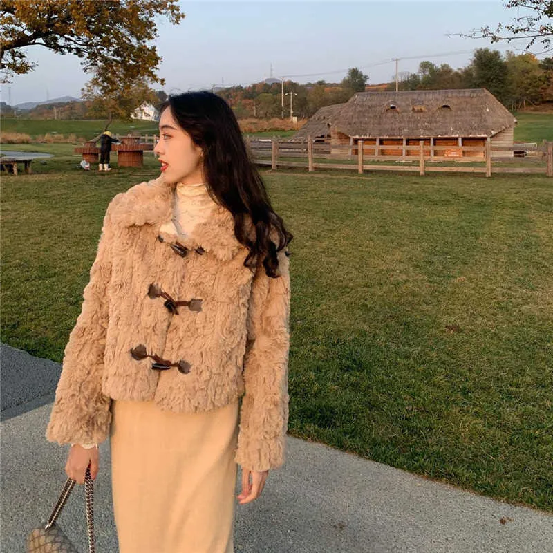 Faux Furs Mode Lâche Teddy Hiver Manteau Chaud Pour Femme Parka Femmes Court Épaissir Élégant Pardessus Style Coréen Lapin Furry 210619
