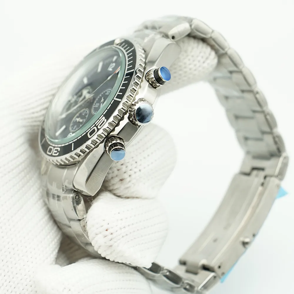 Blauwe Wijzerplaat Meter Horloge 44 Mm Quartz Chronograaf Duiker 600 M Roestvrij Staal Glas Terug Sport Zee Heren Watches1568