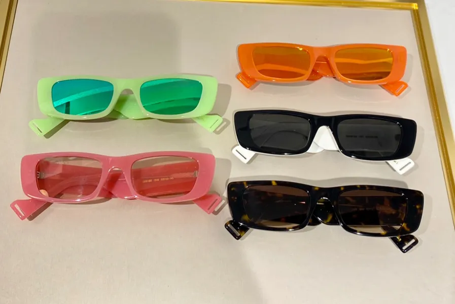 Occhiali da sole rettangolari rosa 0516 Sunnies Occhiali da sole moda unisex occhiali da sole firmati Accessori occhiali Protezione UV400 w272u