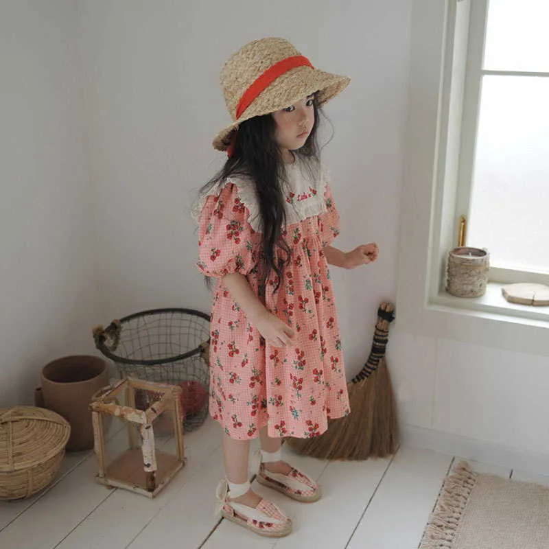 韓国風の夏の子供女の子のドレス黄色ピンクの花短いパフスリーブターンダウン刺繍カラー1-6歳210610