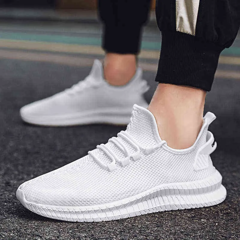 Men Running Shoes Lightweight Breathable Casual Sneakers Non-slip Outdoor Men Sneakers Mesh White Big Size Zapatillas De Deporte H1125