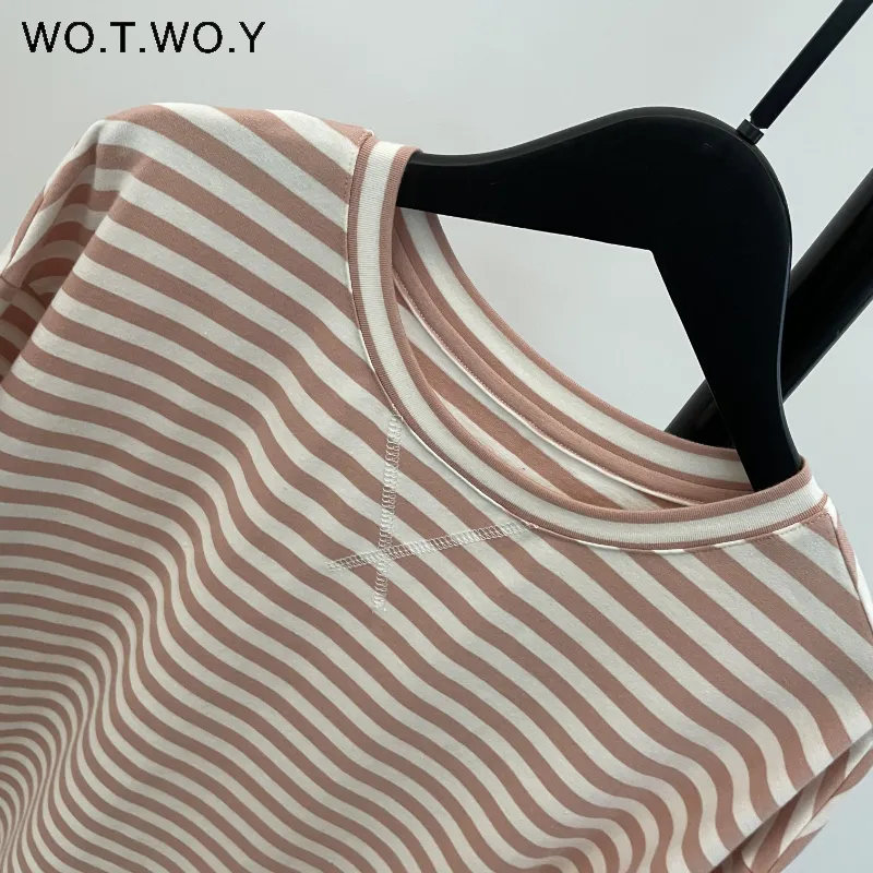 WOTWOY Summer Short Sleeve T-Shirt Striped Knit Basic Casual Tops Feminino Confortável Loose Cotton Tees Harajuku Shirt 220307