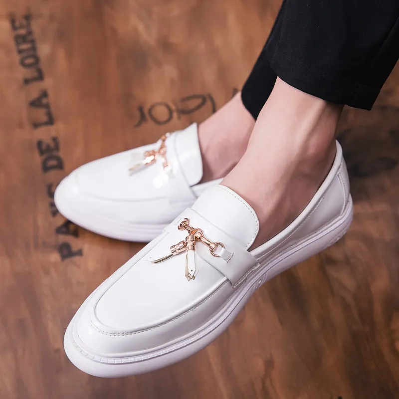 트렌드 옥스포드 신발 새로운 2021 슬리퍼 남성 수제 파티 남성 패션 공식 브랜드 고급 캐주얼 디자이너 술 Tassel