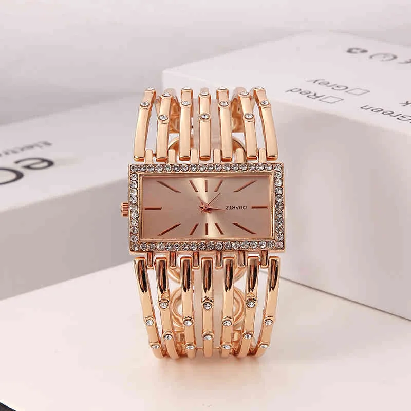 2020 Moda Casual Orologio da polso al quarzo donna Elegante braccialetto da donna di lusso Cintura d'oro Orologi da donna Lady Gift reloj mujer