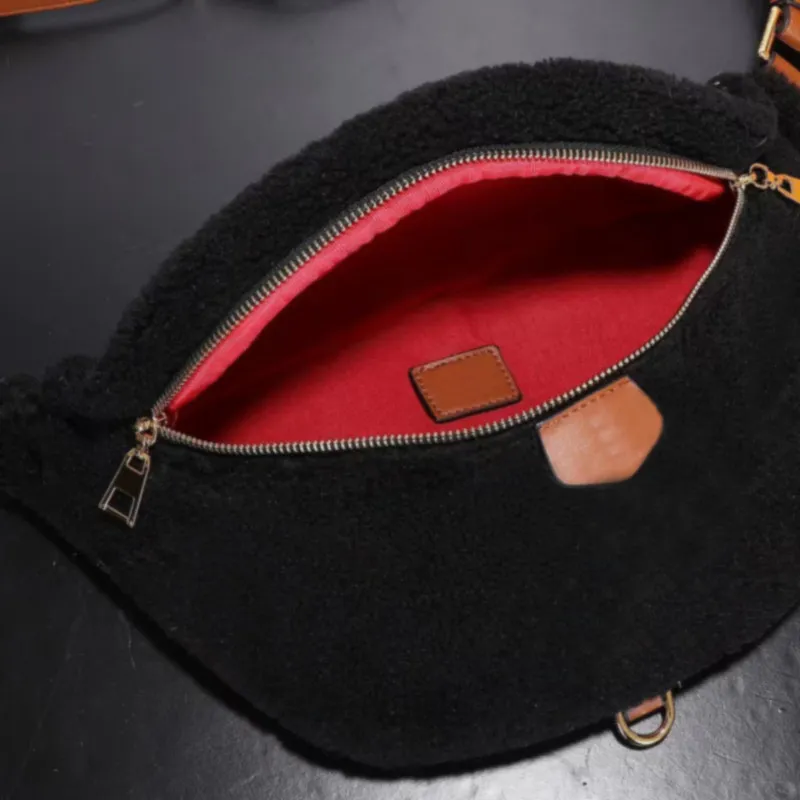 2 cores Bolsa de cintura de moda Design de inverno peito Bola feminina bolsas de bolsa