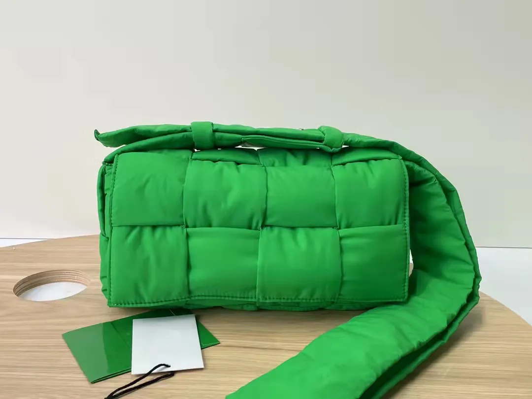 New Nylon Padded Shoulder Bag Stitching Woven Messenger Bag Famous Brand Designer Women Crossbody Bags Cotton Handbags2110
