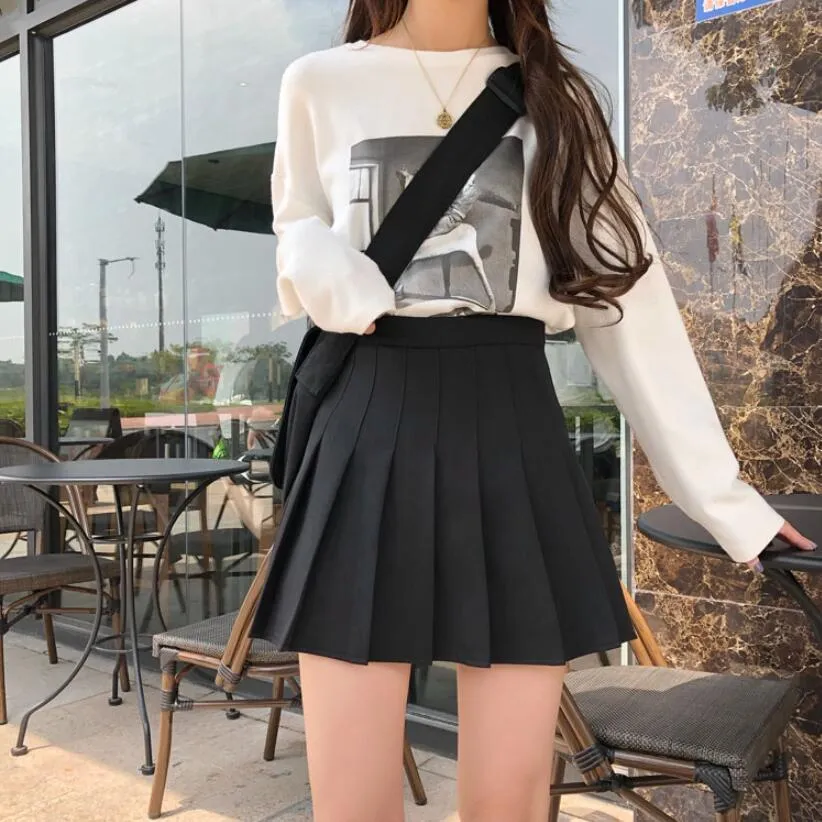 Cool Short Skirts School-Uniforms High Waist A-Line Women Pleated Skirt Sweet Girls Dance Skirt With Safety Pants Mini Skirt 210310