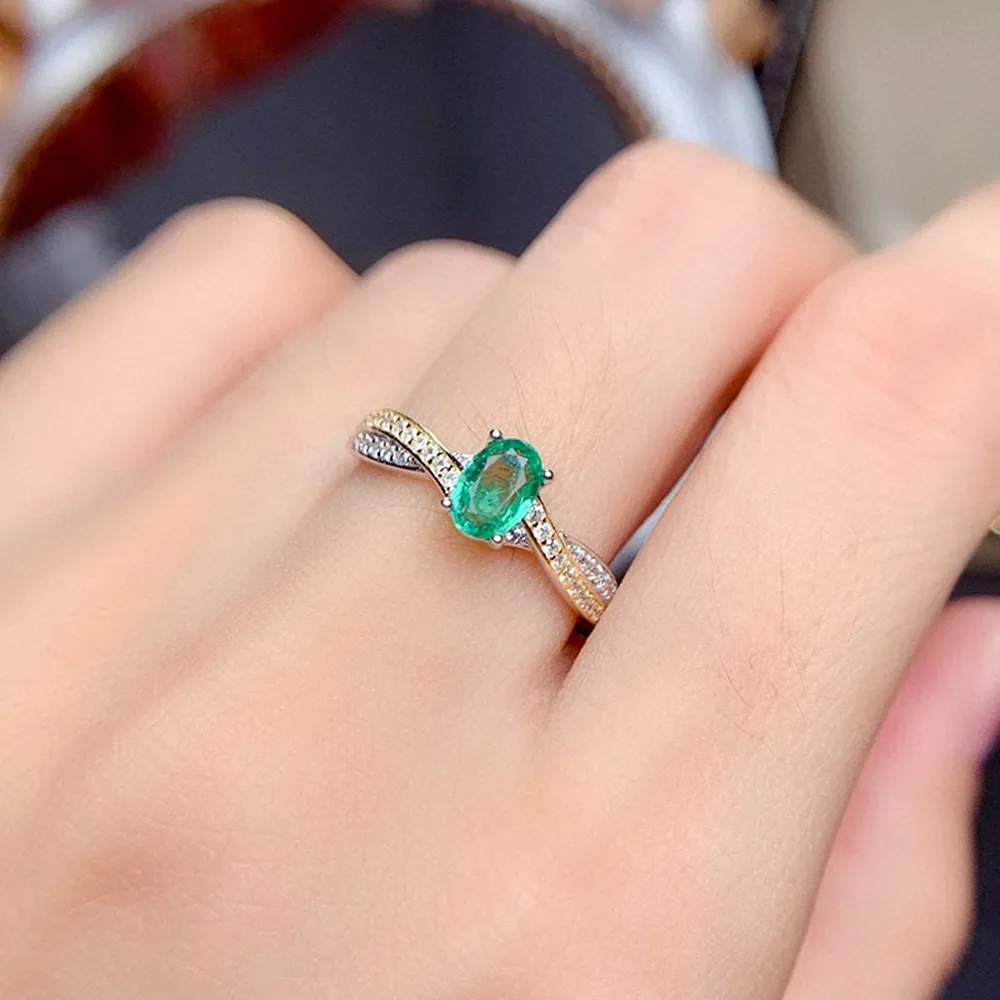 Chic Small Green Crystal Emerald Zircon Diamonds Gemstones Rings för män PTT950 Vittguldfärgsmycken Trendiga tillbehör2552208