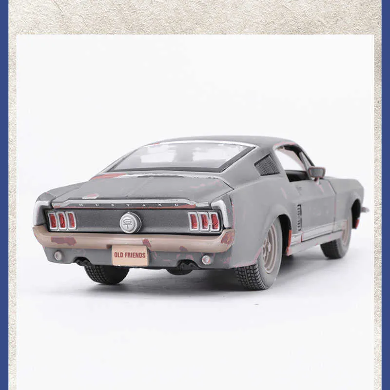 Diecast 1 24 Ford Mustang GT Modifierad 1967 gör gammal simuleringslegering bilmodell present Display Mini Toys Ornaments Souvenir242G