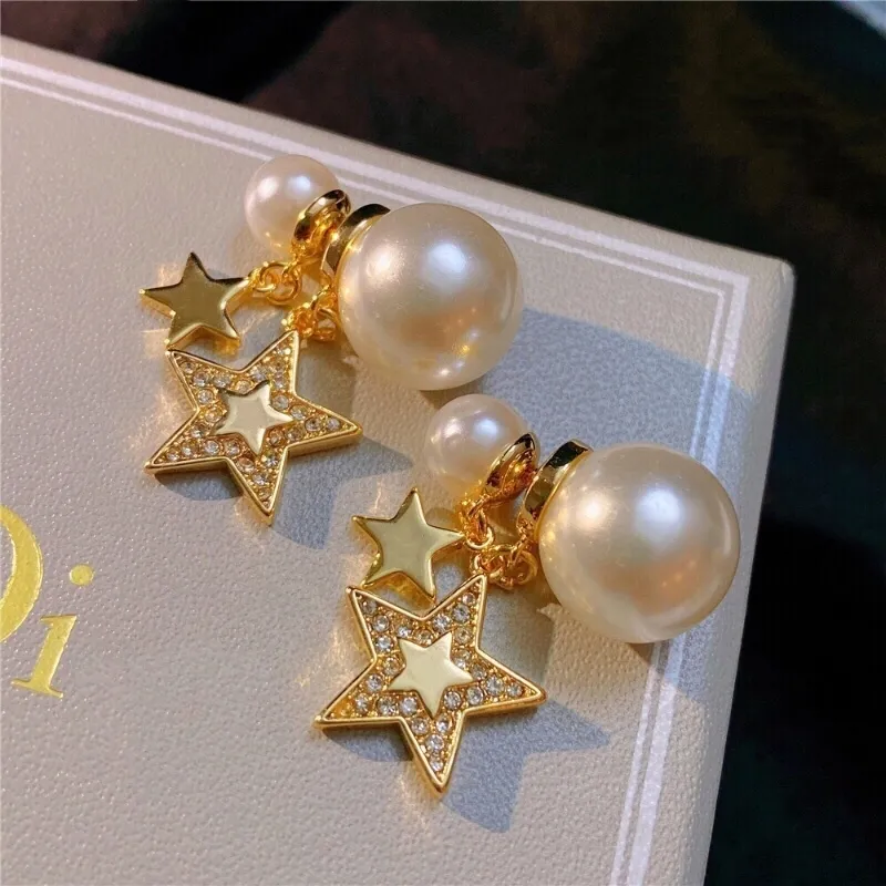 Premium earrings for women, a piece of jewelry made of high-quality brass material, very bright and luxurious earrings for women 220211
