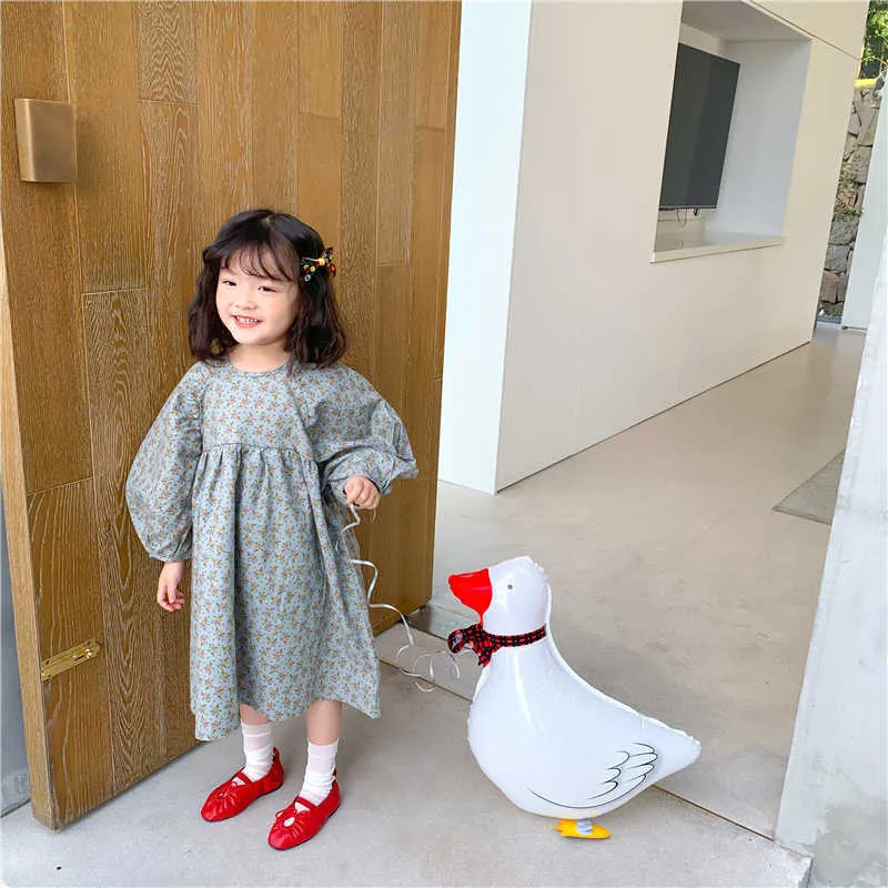Корейский стиль милые девочки слоеного рукава свободное платье детская одежда цветочная повседневная маленькая принцесса платья для ребенка 210615