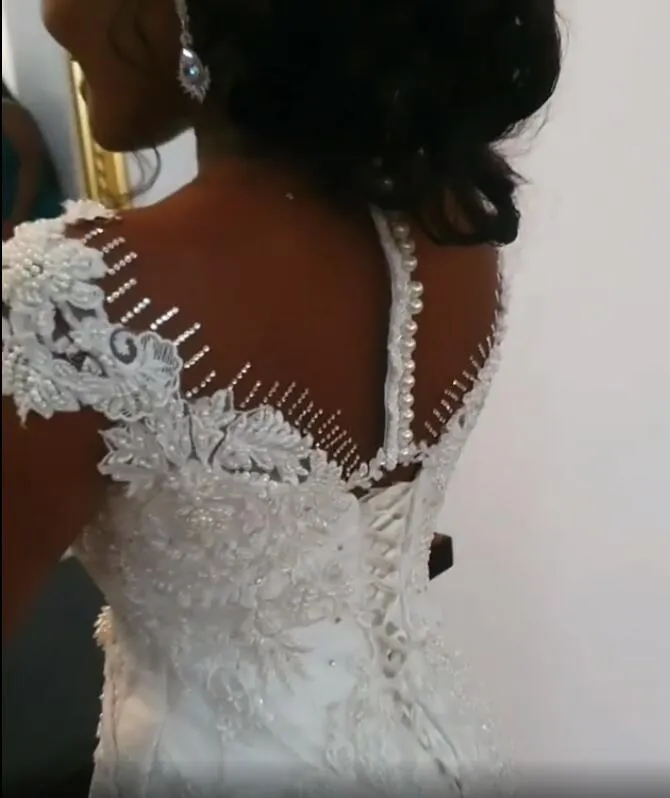 Arabe Aso Ebi luxueux dentelle sirène robes de mariée 2021 épaule perlée à lacets col transparent grande taille robe de mariée africaine278m