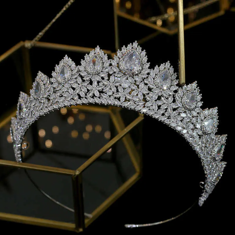 Corona de cristal de lujo Tiara Fiesta de bodas Ceremonia de graduación Accesorios para el cabello Corona grande AAA CZ Accesorios para el cabello de boda Corona X0625
