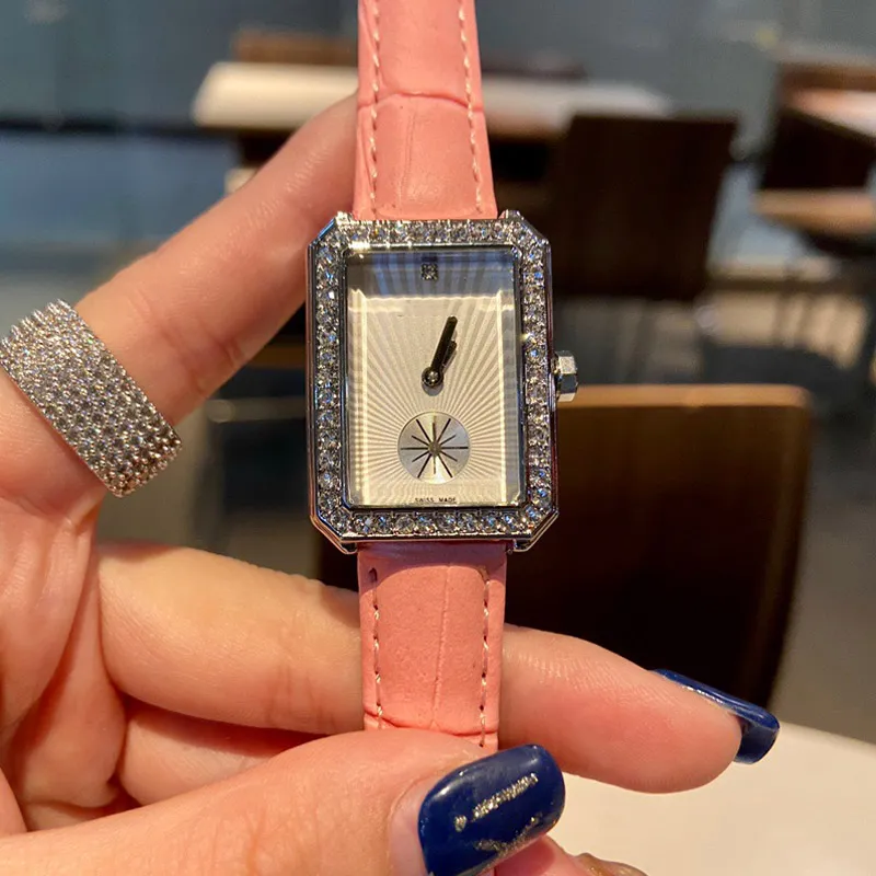 Populair Casual Topmerk quartz polshorloge voor dames Meisje Kristal Rechthoekige stijl Lederen band Horloges CHA38 250m
