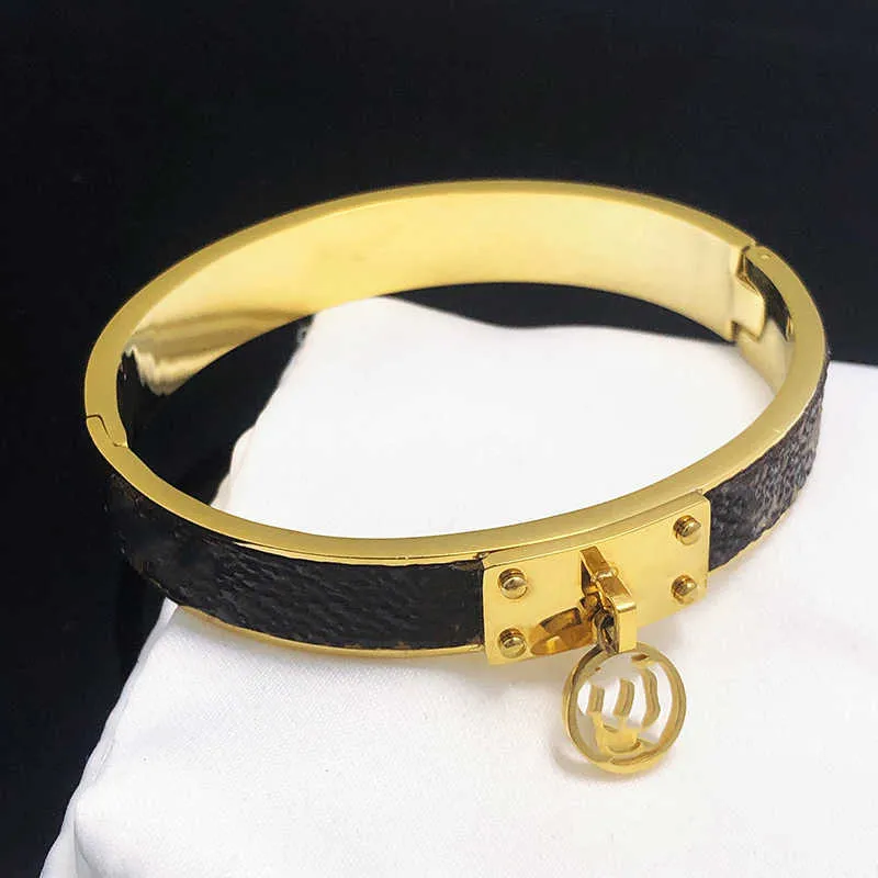 merkbangles ontwerper Bracelet Classic v bloem plaid lederen touw goud zilveren gesp kralen handtouw mannen dames paar armbanden 4042505