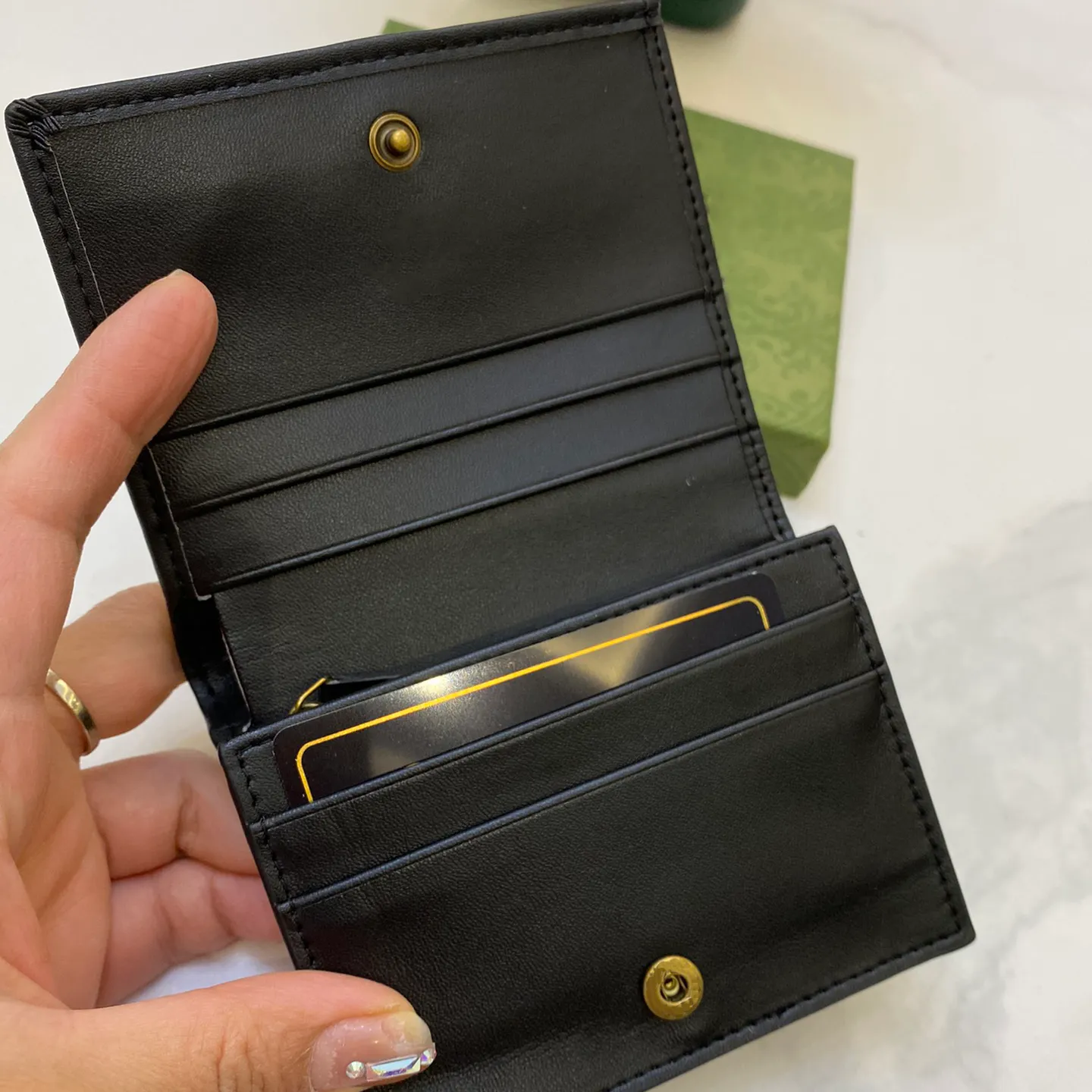 Trevliga kvinnor plånbok kort handväska korthållare mynt purses designer plånböcker topp quanlity stort märke gjord av original läder bambu deco2467