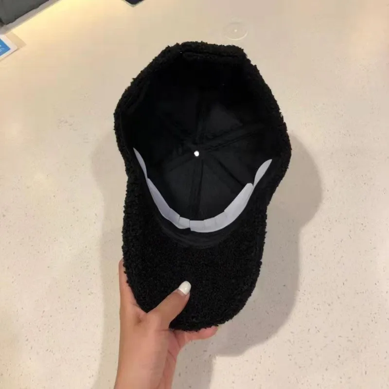 Hip Hop Ball Caps para hombres Mujeres Diseñador de invierno Cashmere Gorra de béisbol Moda Street Hat Gorros Cálidos Sombreros peludos es Alto Qu255N
