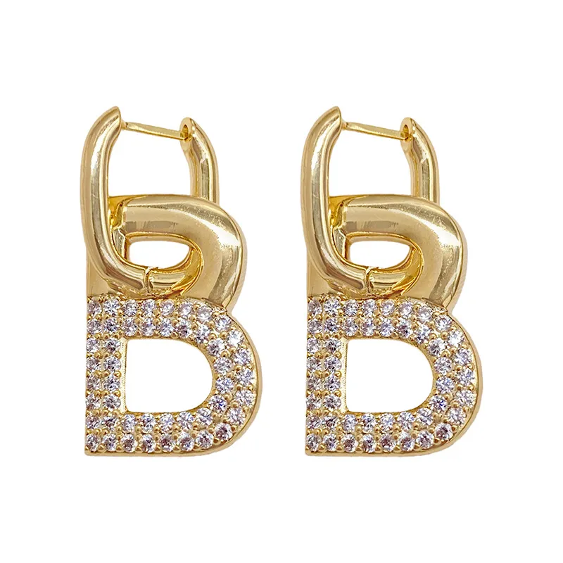 Mode Métal Diamond Zirconia Lettre B Boucles d'oreilles géométriques Mode de luxe Designer Pendentif Stud gouillis pour femme Girls Cadeaux