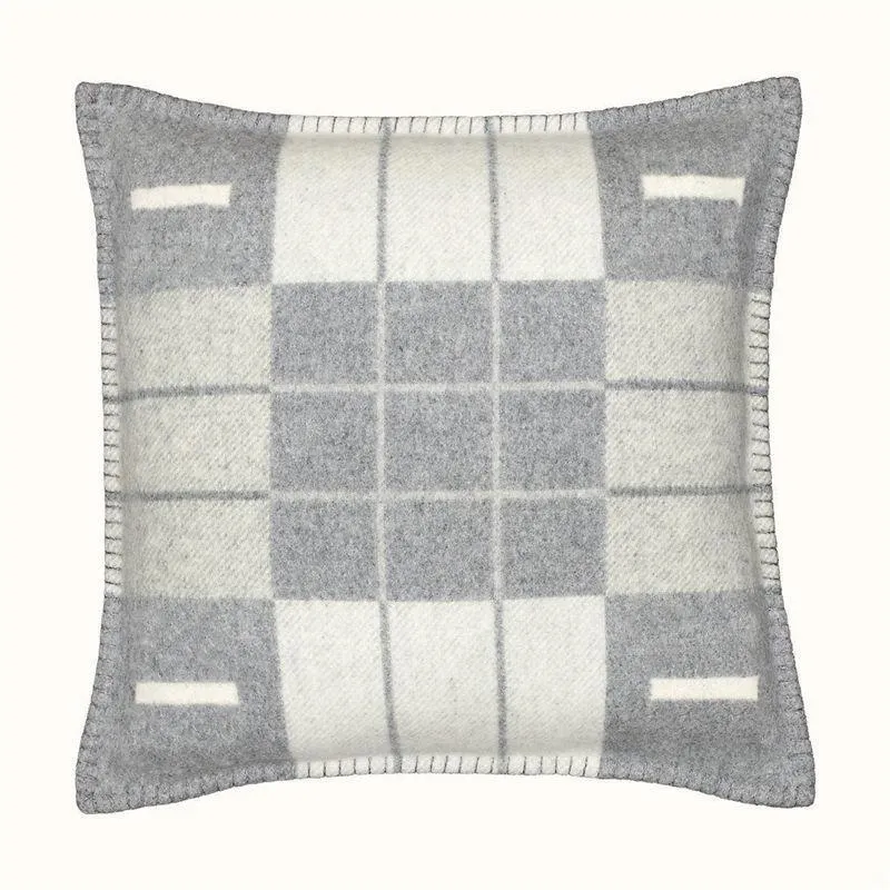 15 estilos 2021 travesseiros de grife de luxo letra h moda vintage lã travesseiro european travesseiro tampa de lã Pillowca9537215