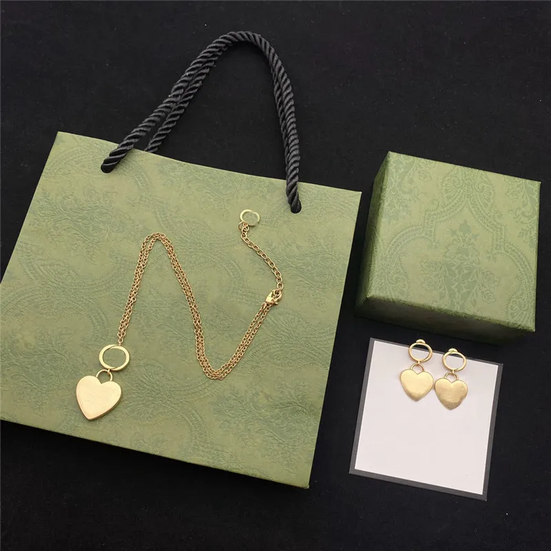 Newest Designer Heart Necklace Earrings Letter Printed Pendant Earring Women Classic Party Gift Necklaces Jewelry Sets292u