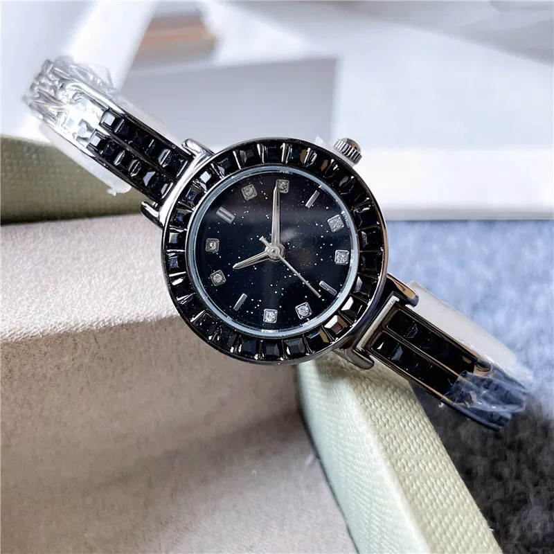 Orologi di marca Donna Ragazza Lady Bellissimo orologio da polso al quarzo con cinturino in acciaio con cinturino in metallo stile diamante D27