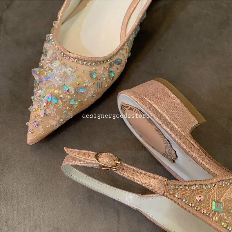 Sandaler för kvinnor Sexiga pumpar Designer Heels Shining Lace Sandal Gem Crystal Sandal Mesh Glasskor Ladies Slingback Sko Mary Jane Blingbling Superior Leverantörer