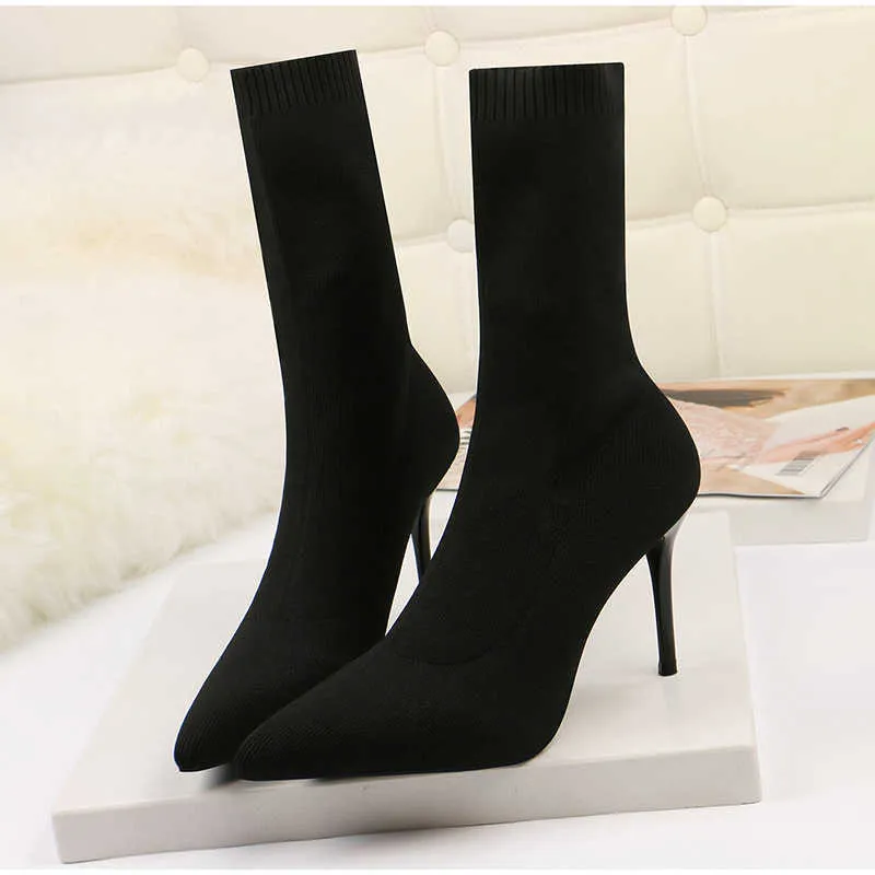 Women's Boots Autumn Winter Stretch Fabric Sock Mid-calf Boots Sexy Ladies Thin High Heels Shoes Pointed Toe Female Pumps 2021 Y1018