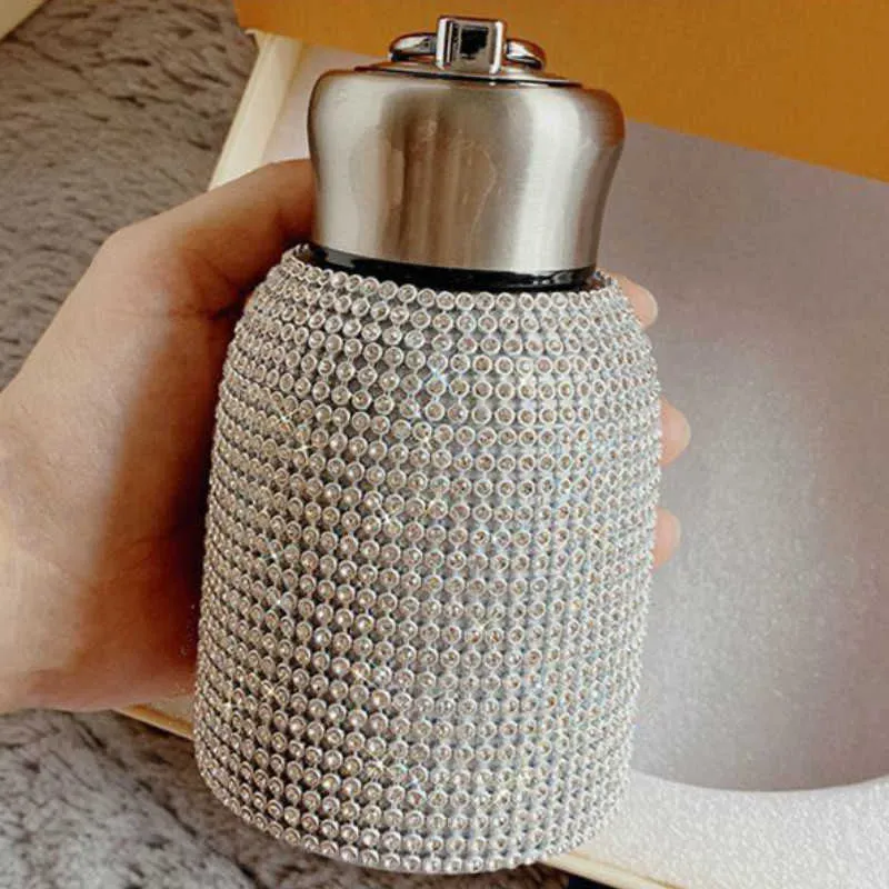 Bottiglia da thermos da 220 ml con diamante creativo con catena in acciaio inossidabile con boccetta sottovuoto regalo uomo donna bottiglie d'acqua 210907