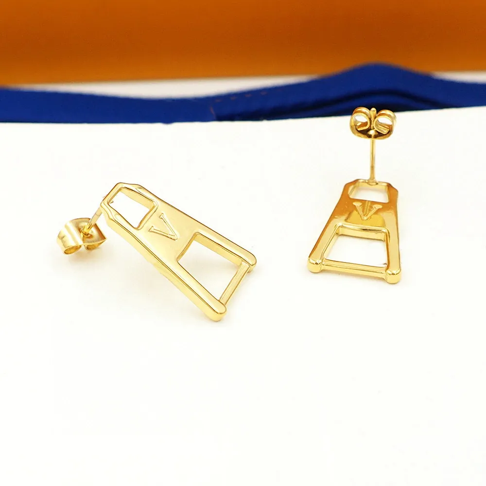 Europe America Fashion New Style Lady Women Titanium Steel Tassels Engraved V Letter Zip Earrings MP2998227S