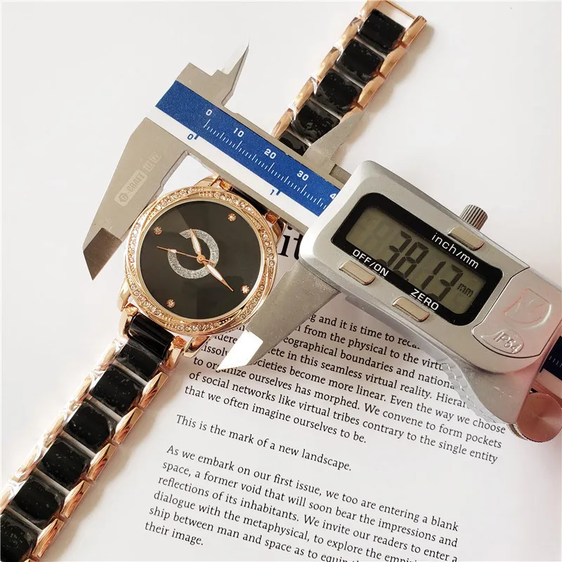 Marke Uhren Frauen Dame Mädchen Kristall Stil Stahl Band Quarz Armbanduhr C21