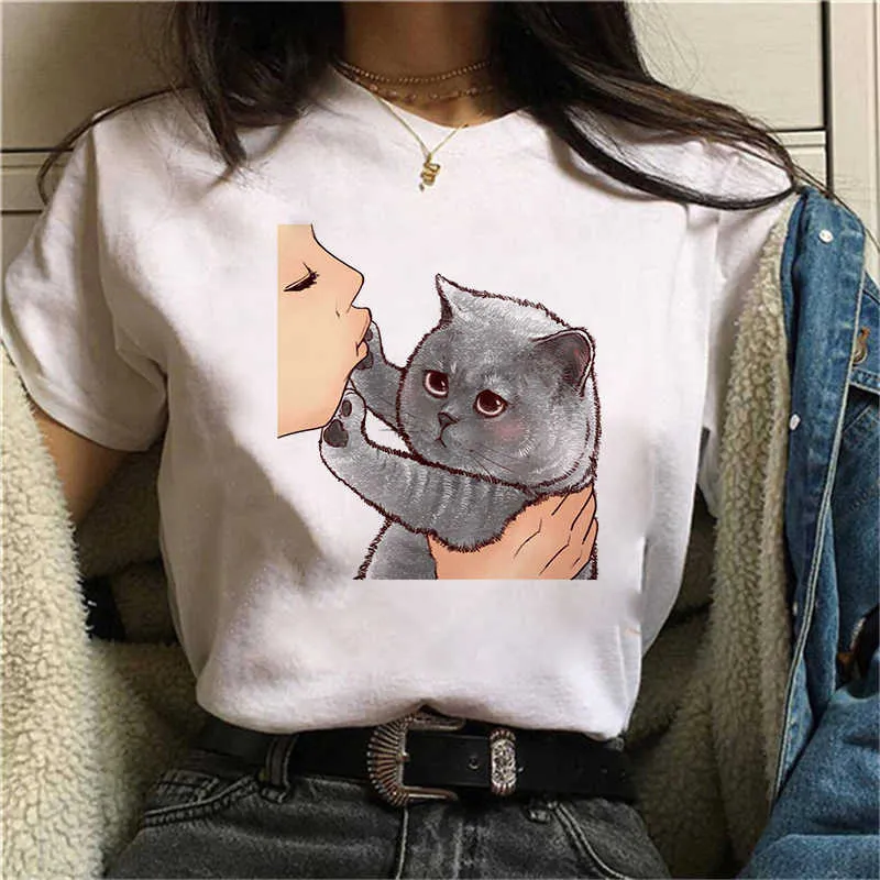 2021 zomer vrouwen t-shirt kus een leuke kat gedrukt tee shirts casual tops kawaii witte t-shirts voor meisjes vrouwelijke kleding x0527