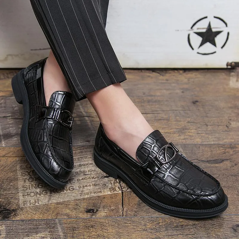 Män Klänning Skor Metallknapp Läder Toppläder Bröllopsfest Fashion Loafers Storlek: US6.5-US10