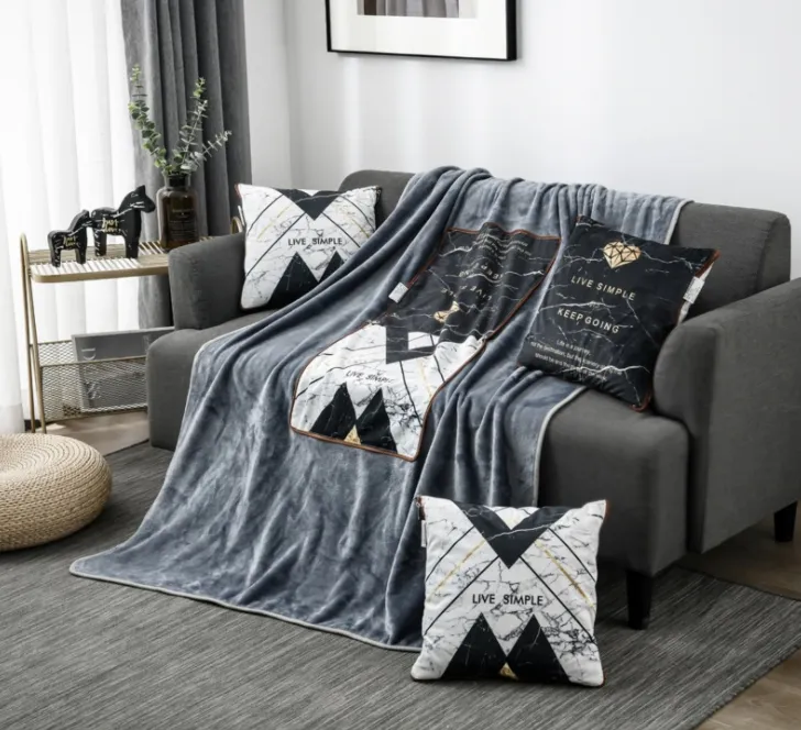 Teckningsrum Modig Flanell Tryckkudde Blanket Fritidskuddar Quilt Dubbla syfte