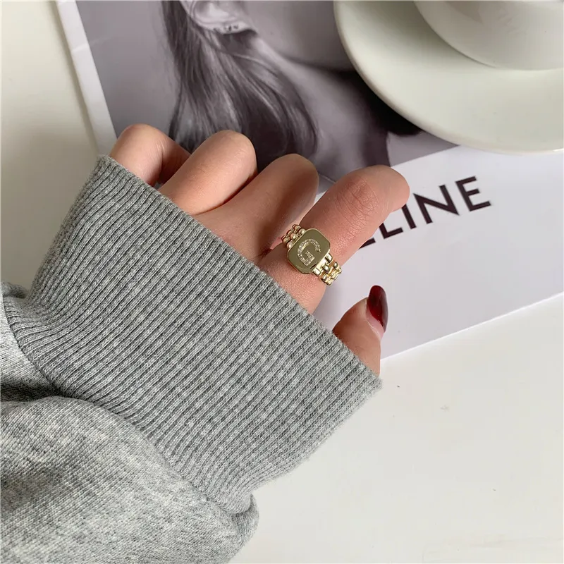 Nieuwste Stijl Mode Goud Kleur Ketting Ring voor Vrouwen A-Z Brief Verstelbare Opening Ring Sieraden Femelle Bague219n
