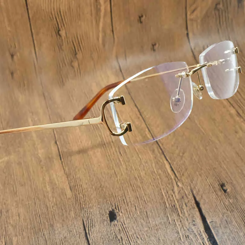 2024 Fashion Off Luxury Designer Nya män och kvinnors solglasögon av tydliga ögonramar för män Kvinnor ramar mode transparenta datortillbehör Optiska glasögon