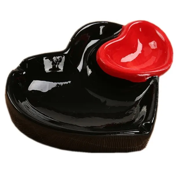 Personality Double Heart Shaped Ceramic Ashtray Multifunction Practical Lovely Cigarette Accessories Home Theme Decoration Craf C2842329