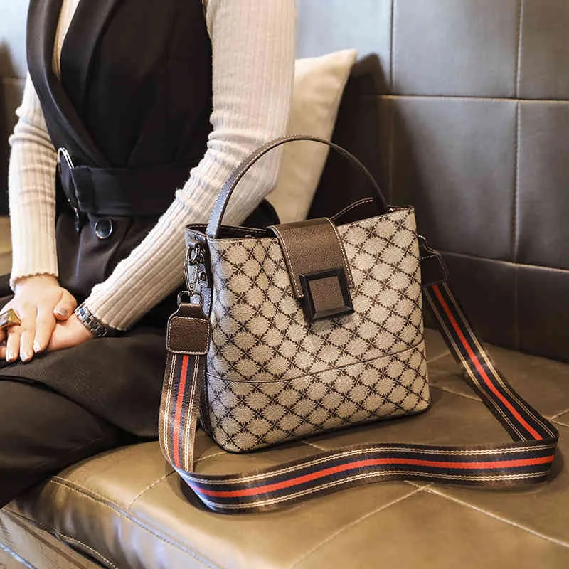 Çanta çantası yeni imza messenger kova deseni bir omuz el kadın çantası 308h