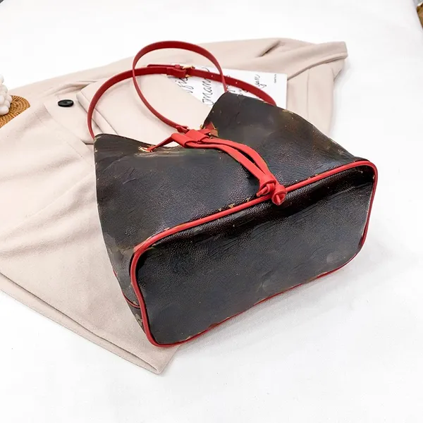 패션 럭셔리 디자이너 여자 Drawstring 양동이 가방 totes 지갑 지갑 배낭 정품 가죽 레이디 메신저 가방