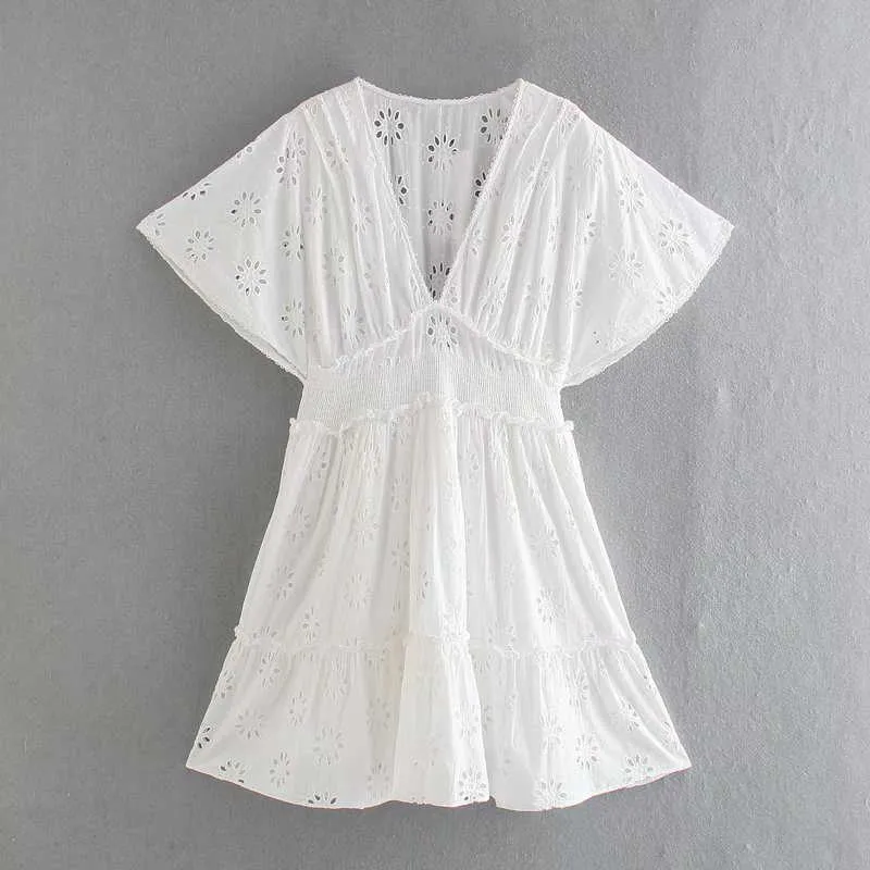 Za été ajouré brodé Mini robe femmes à manches courtes taille élastique blanc broderie robes Vintage à volants robe 210602