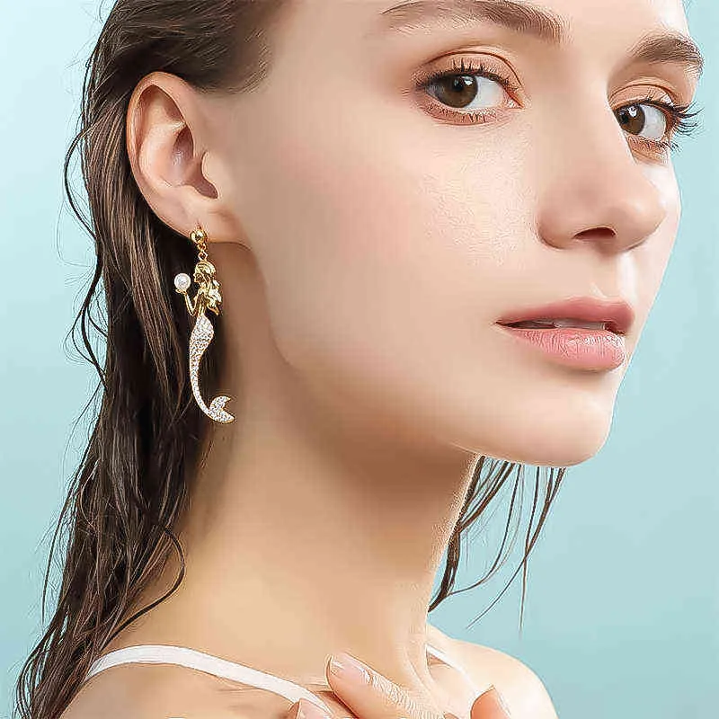 Sevimli Karikatür Denizkızı Kristal Fishtail Pearl Eardrop Küpeleri Kadınlar İçin Küpe Uzun Kolye ile Kulak Çıtçıtları 211231259T