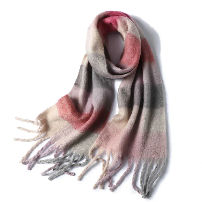 2020新しい女性の格子縞のスカーフ冬パシュミナショールのカシミヤ厚い折り返しレディのタッセル暖かいスカーフレインボー毛深いBufanda Q0828