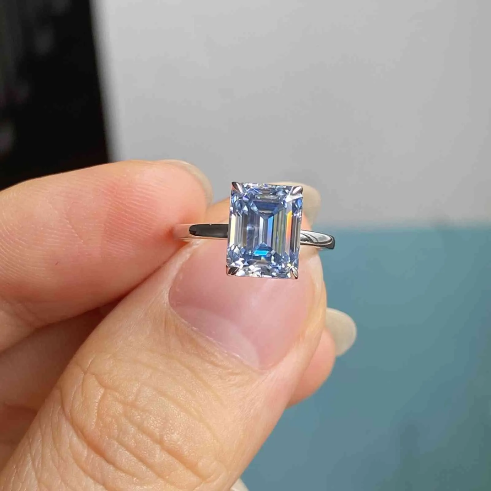 Meisidian Nova Cor Azul Moissanite 3 CARTA Esmeralda Corte S925 Sliver Banhado Ouro Branco Anel