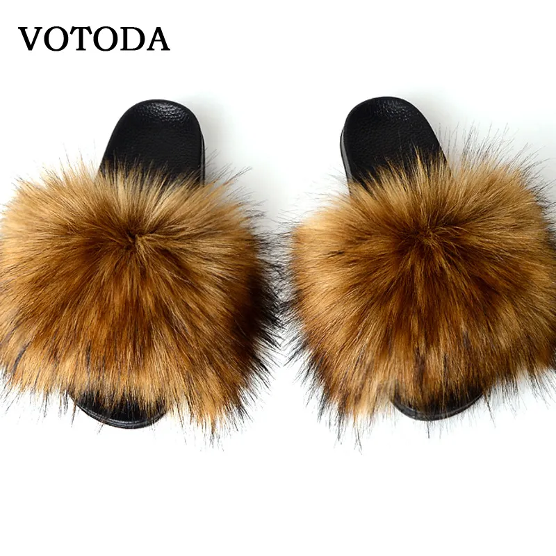 New Fluffy Faux Slides Pantofole da donna Furry Raccoon Sandali Finta pelliccia di volpe Infradito Home Fuzzy Donna Scarpe casual in peluche Y200423