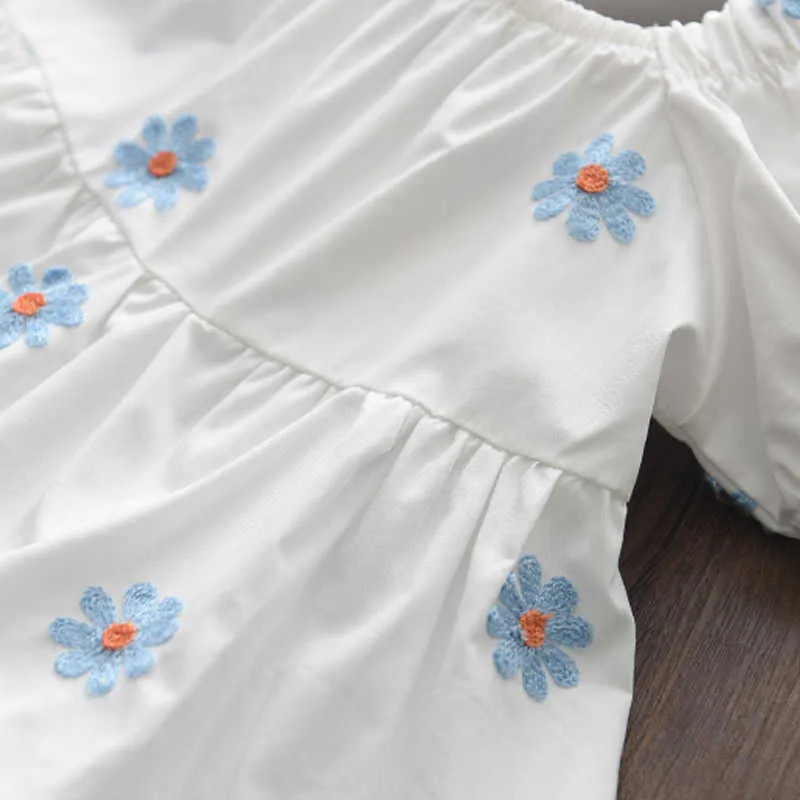 Costumes décontractés pour bébés filles 2021 Été Nouvelle mode Robes à manches courtes Enfants Sweet Floral Party Robes Princesse Vêtements 3-7 ans Q0716
