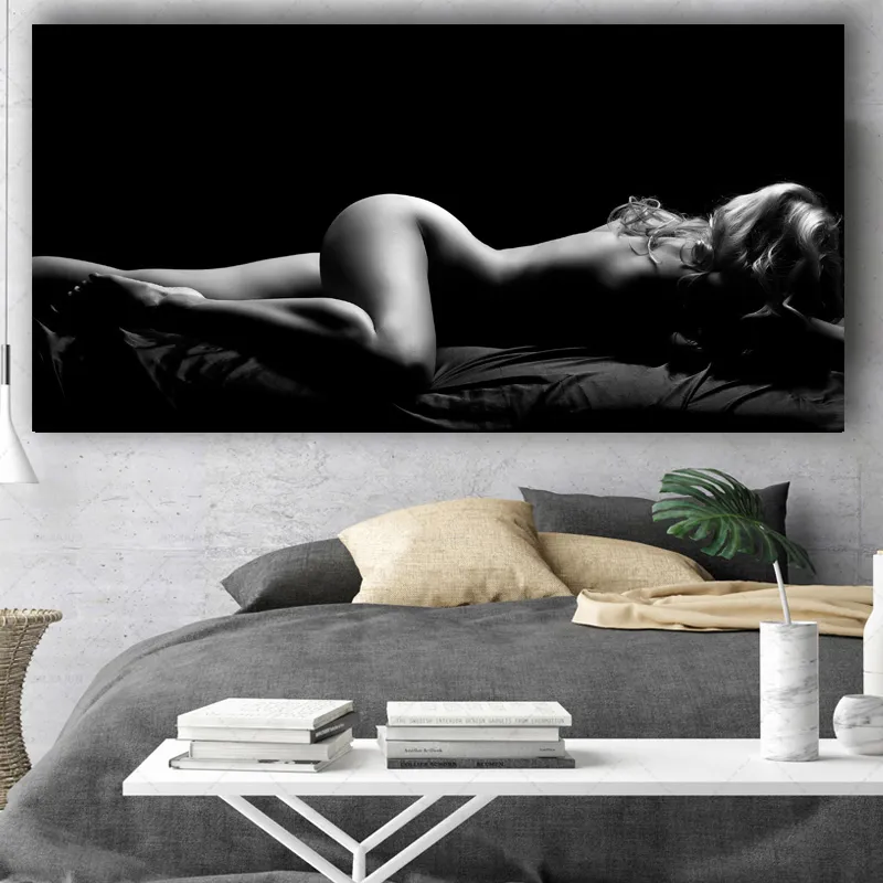 モダンなフィギュアアートの壁の写真セクシーな裸の女の子眠っているキャンバス絵画のためのキャンバス絵画ポスターとプリントクカドロの家の装飾